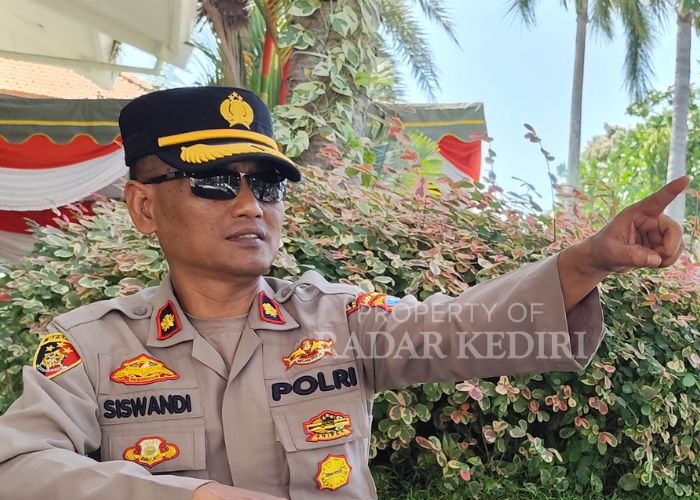 SIGAP: Kapolsek Pesantren Kompol Siswandi ketika bertugas.