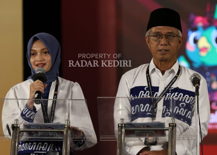 PEMIMPIN BARU: Vinanda- Gus Qowim saat mengikuti debat Pilkada serentak 2024 lalu.