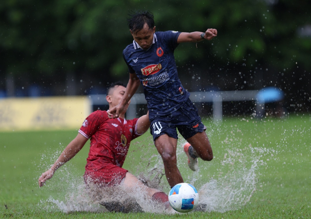 Persedikab Kediri versus Persiga Trenggalek