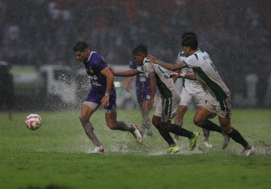 Persik Kediri vs PSS Sleman
