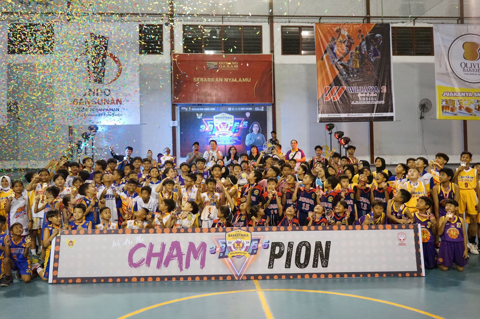 CHAMPION