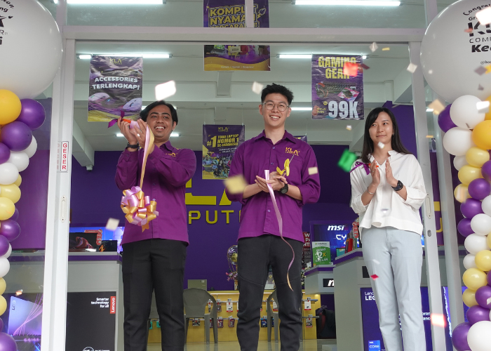 CEO KLA Komputer Nicholas Ferdinand saat meresmikan toko baru yang dibuka di Kediri, Rabu (22/1/2025).