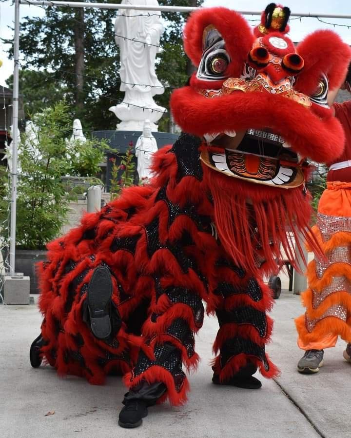 Ilustrasi pertunjukan Barongsai.