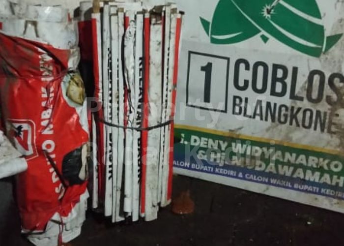APK PILKADA: Menumpuk di Kantor Bawaslu dan kecamatan.