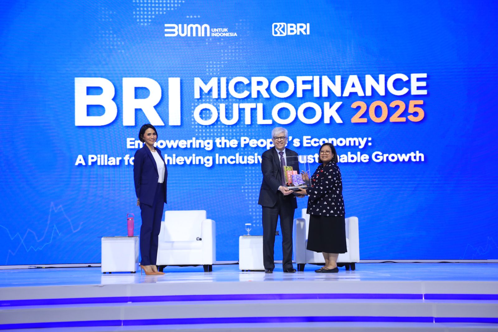 BRI Microfinance Outlook 2025 Peraih Nobel Ekonomi Paul Romer sebut UMKM Butuh Ekosistem Kuat, Sejalan Dengan Inisiatif BRI