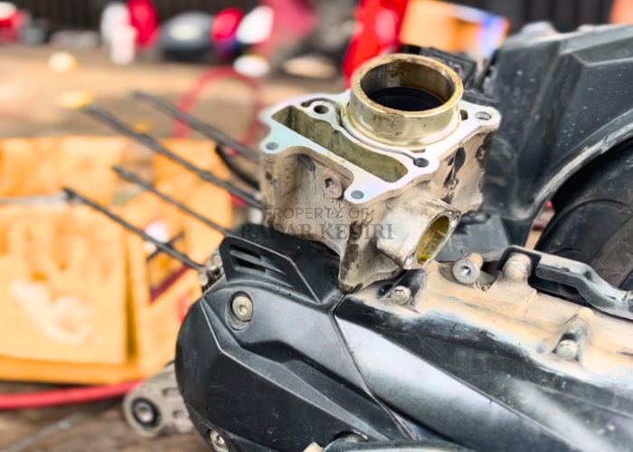 Proses bore up pada sepeda motor.