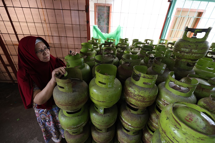Presiden Prabowo intruksikan penjualan gas LPG ke pengecer.
