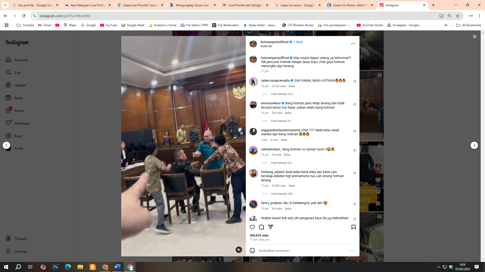 Terlihat Razman Arif Nasution yang hendak memukul Hotman Paris dalam persidangan