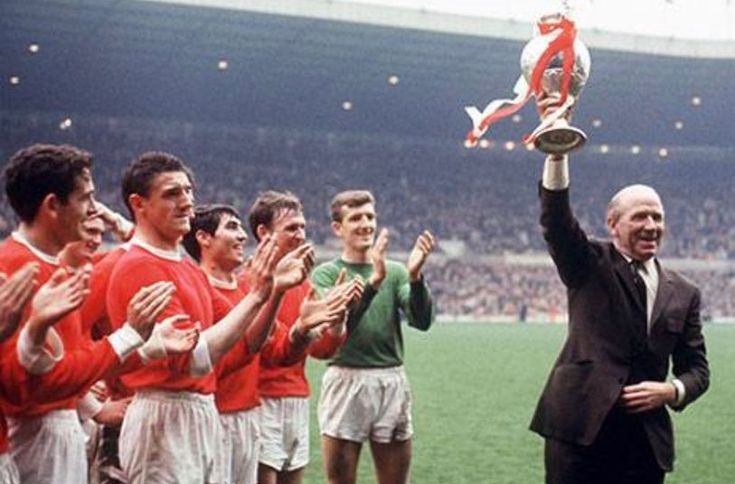 Sir Matt Busby, manajer legendaris Manchester United.