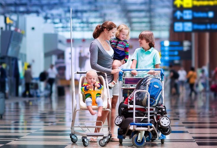 Ibu dan anak-anak travelling bersama.