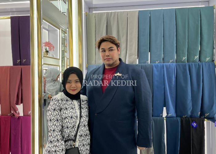 Ivan Gunawan, owner Mandjha Ivan Gunawan Store di Kediri.