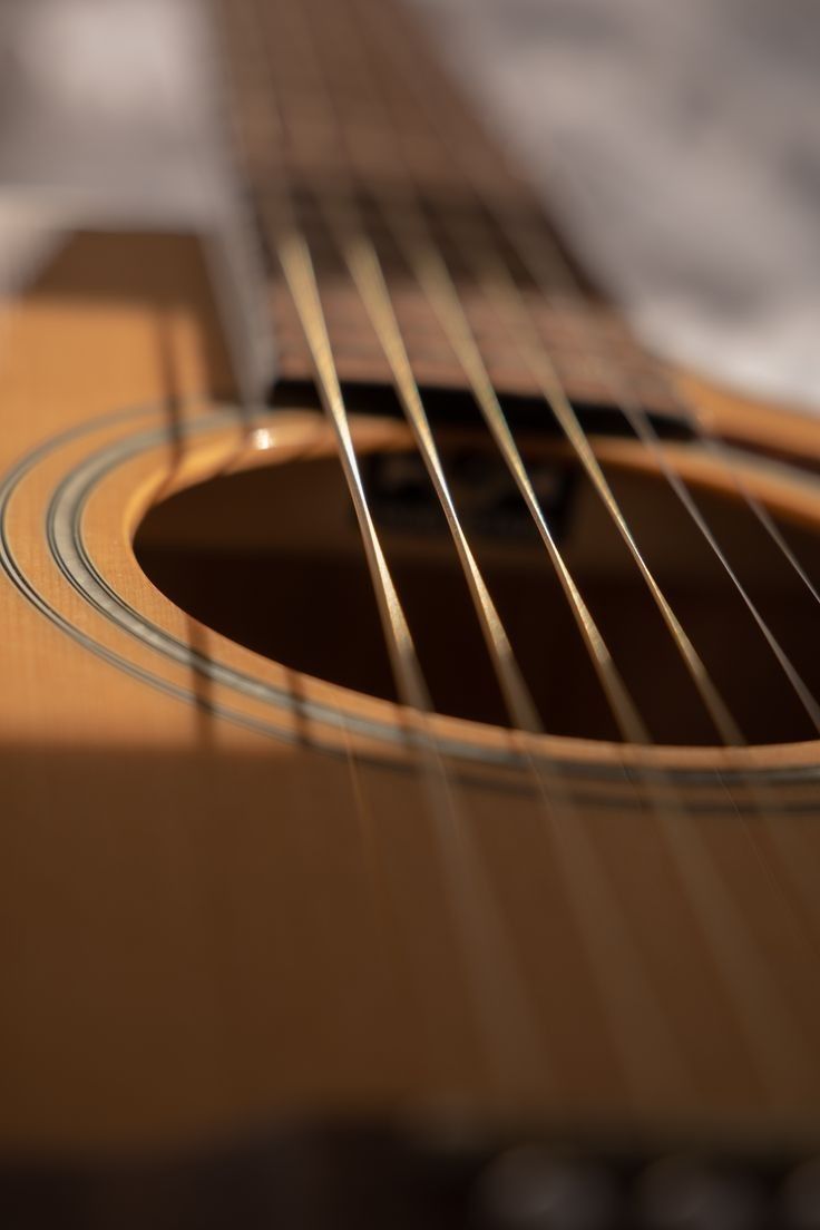 Senar gitar bisa tahan lama jika dirawat dengan baik.