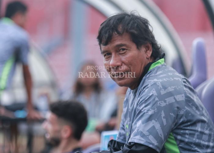Asisten Pelatih Persik Kediri Alfiat.