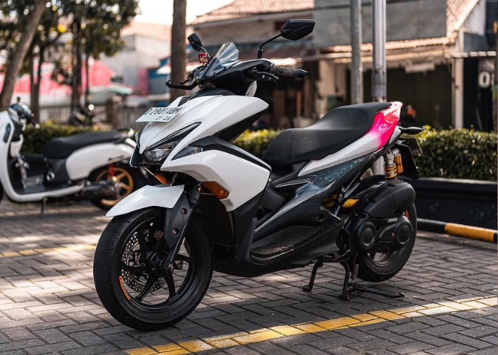 Oli yang cocok untuk motor Yamaha Aerox.