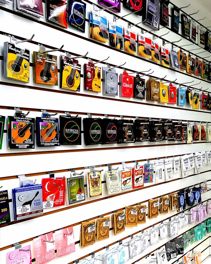 Senar gitar berharga murah tapi punya kualitas yang baik.