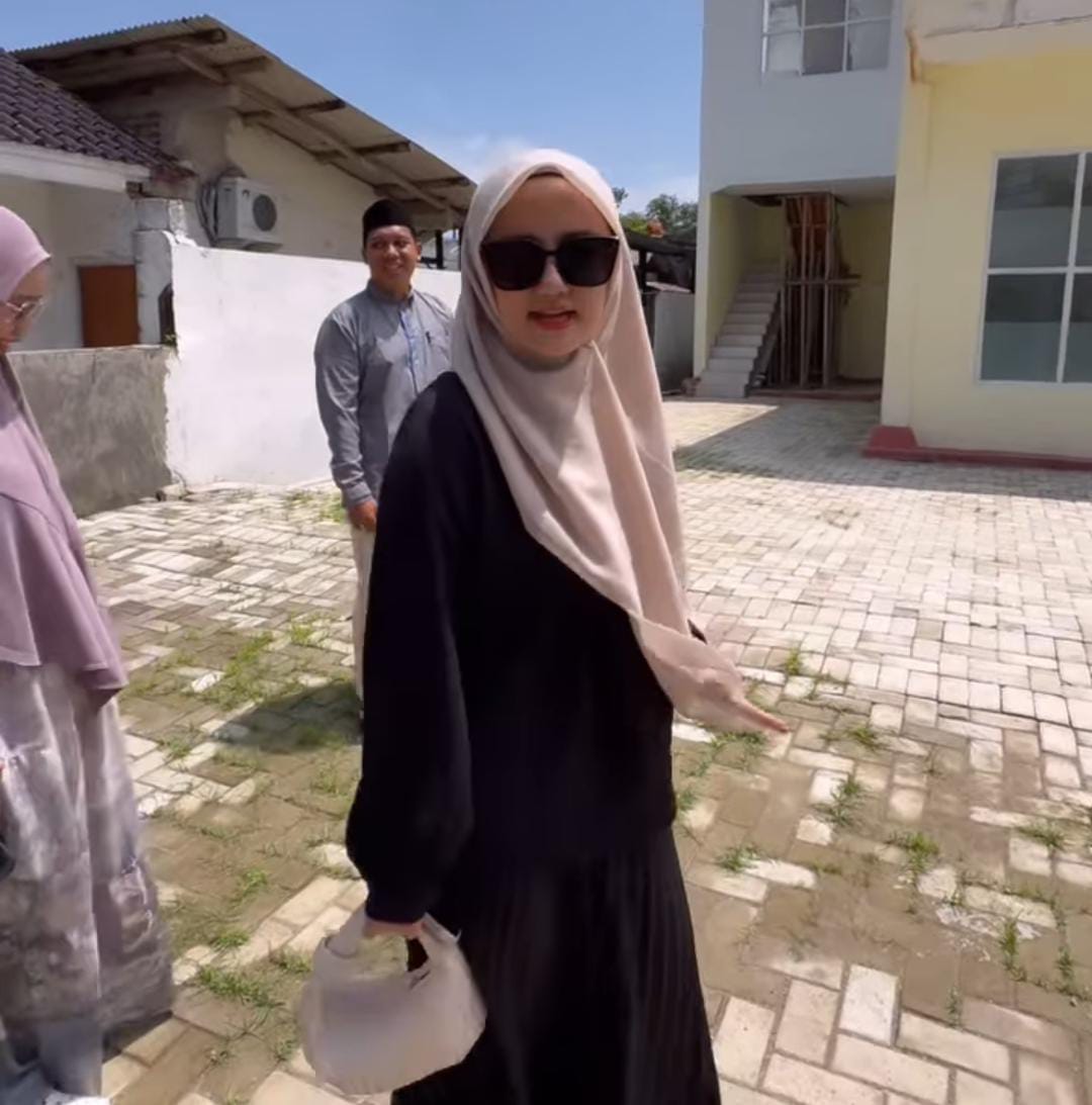 Potret Wirda Mansur promosikan ponpes barunya