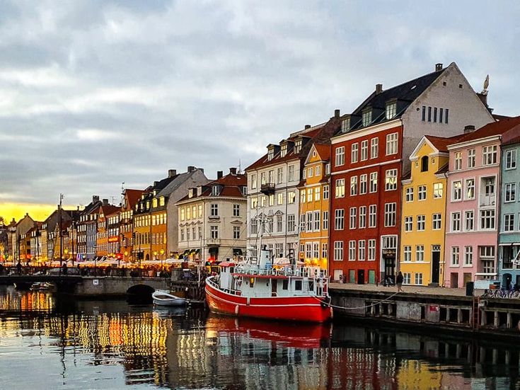 Tepi Sungai Sont Kota Kopenhagen