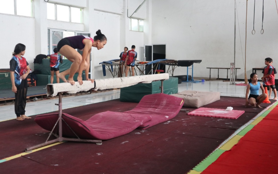 Sarpras atlet Kota Kediri mengenaskan. Ada cabor masih numpang latihan.
