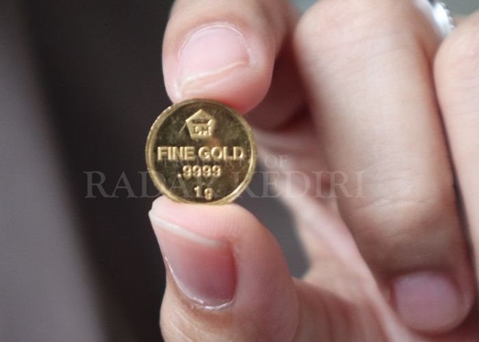 TREN POSITIF: Harga emas terus merangkak naik. Diprediksi terjadi lonjakan saat Lebaran.