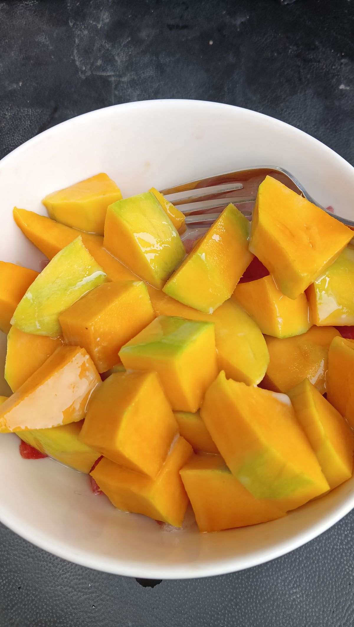 Ilustrasi Buah Mangga Potong