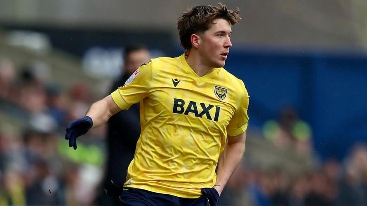 Striker Timnes yang bermain di Oxford Untied (Ole Romeny)