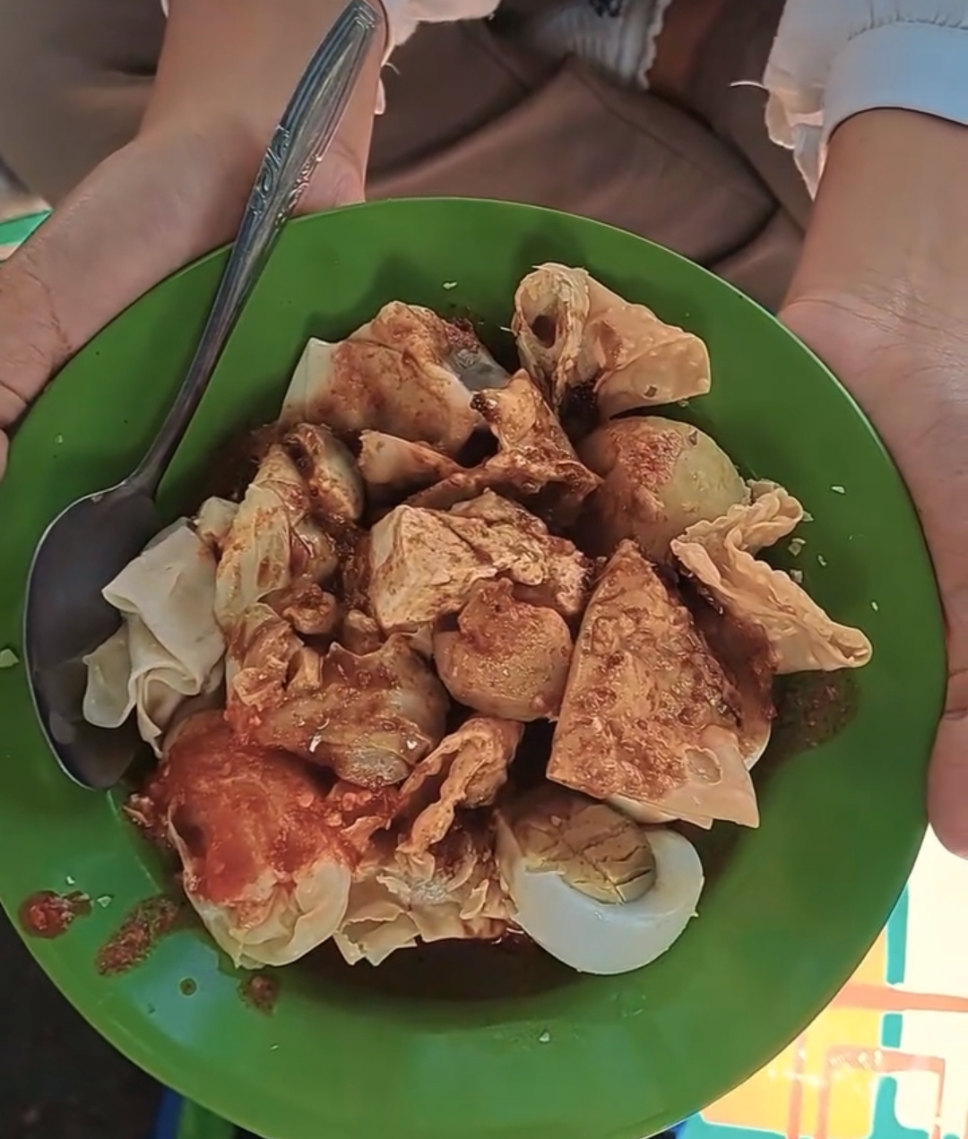 Siomay asli Bandung dengan harga terjangkau.