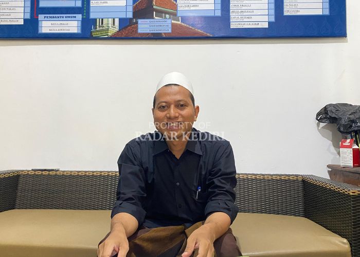 Gus Ahsin saat berada di Ponpes Al Ishlah Bandarkidul Kediri