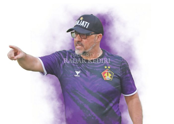 Pelatih Persik Kediri Marcelo Rospide.