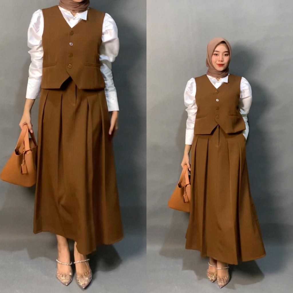 Outfit One Set Rok dengan Vest Cokelat (Sumber : Shopee.co.id)