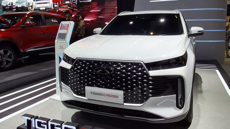 Mobil Compact SUV