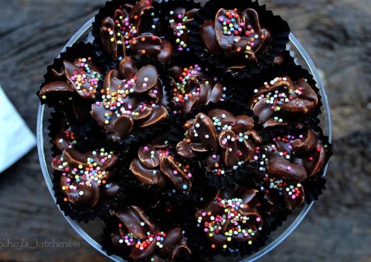 Cemilan Kacang Coklat