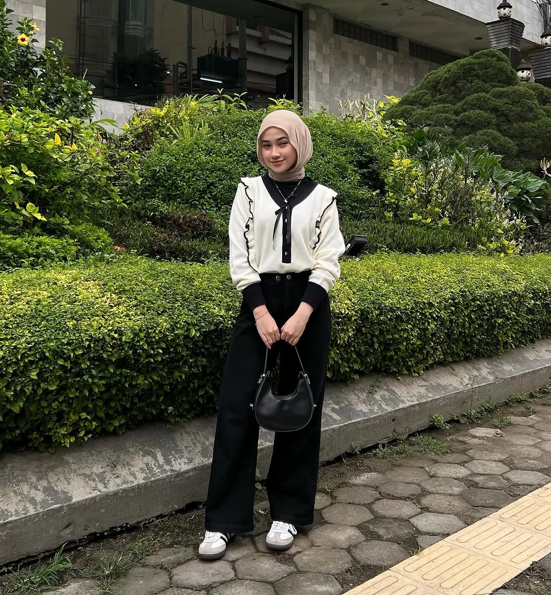 Inspirasi ootd dress well dari selebgram ataupun influencer (Sumber : instagram.com/ig.inikiranaaaa_)