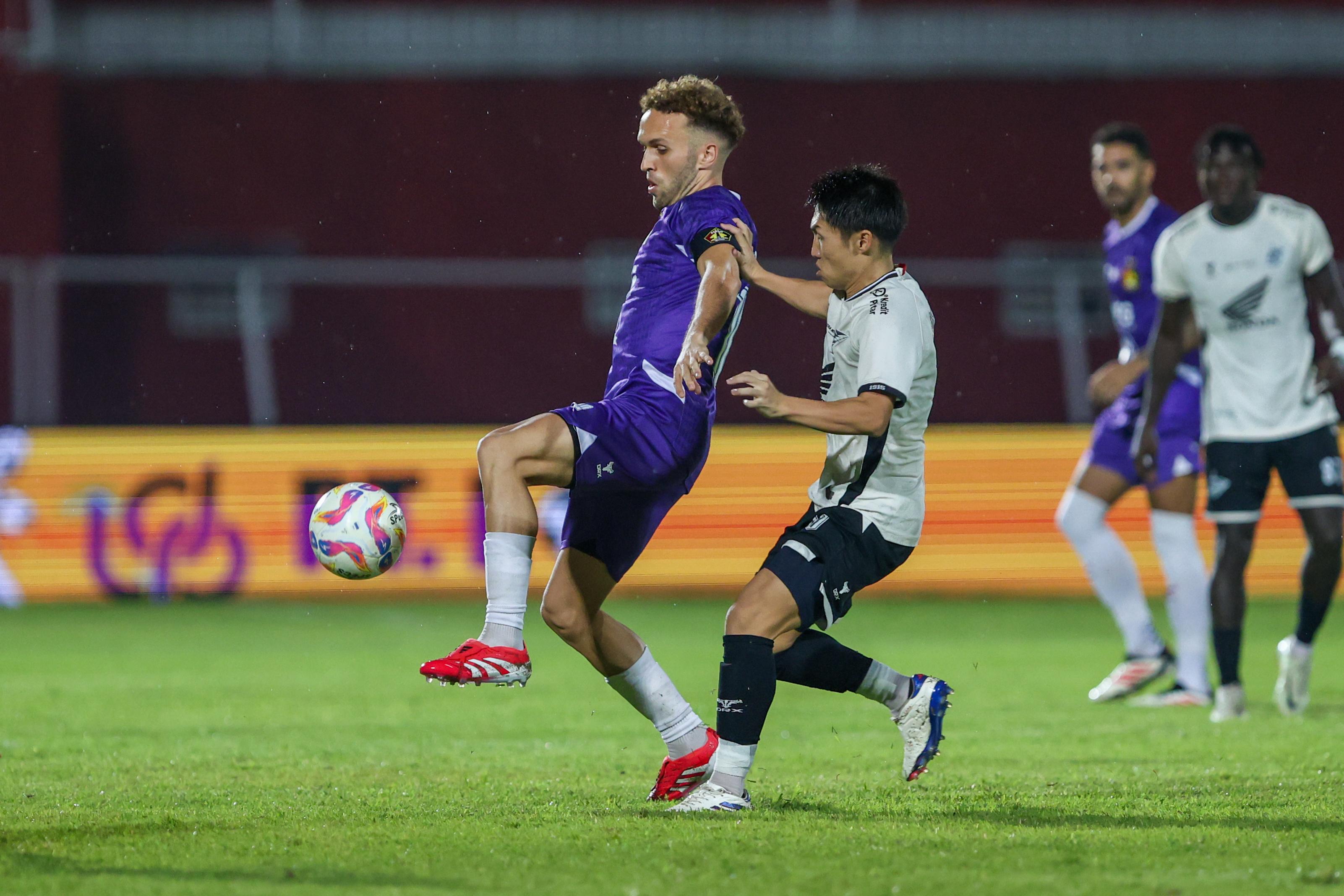 Playmaker Persik Kediri Ze Valente.