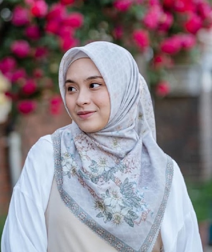 Model hijab motif