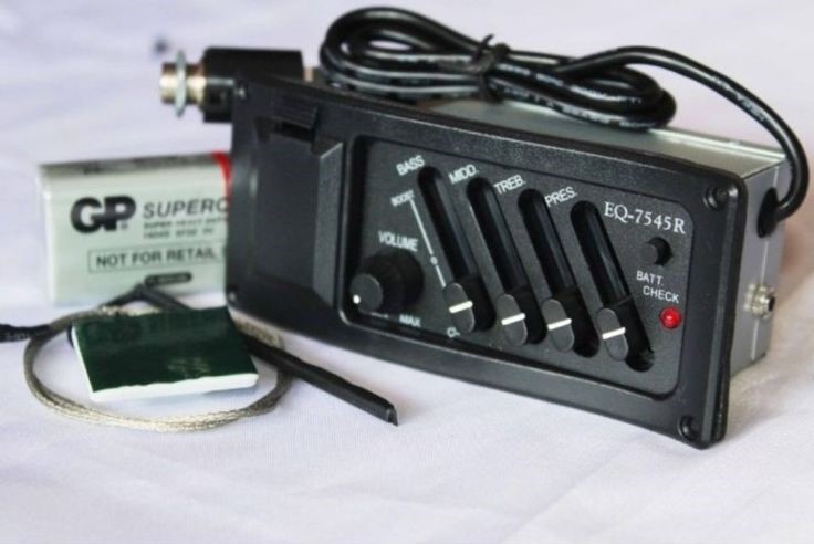 Baterai preamp gitar.
