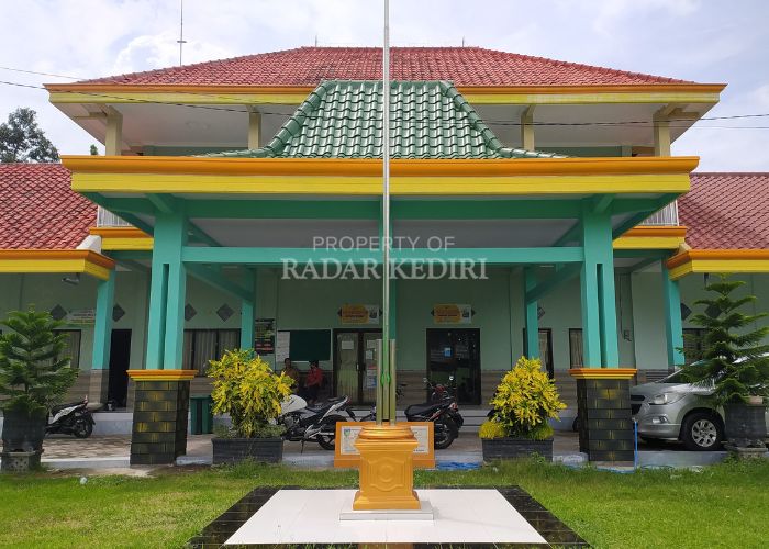 Kantor Desa Pojok, Kecamatan Wates, Kabupaten Kediri.