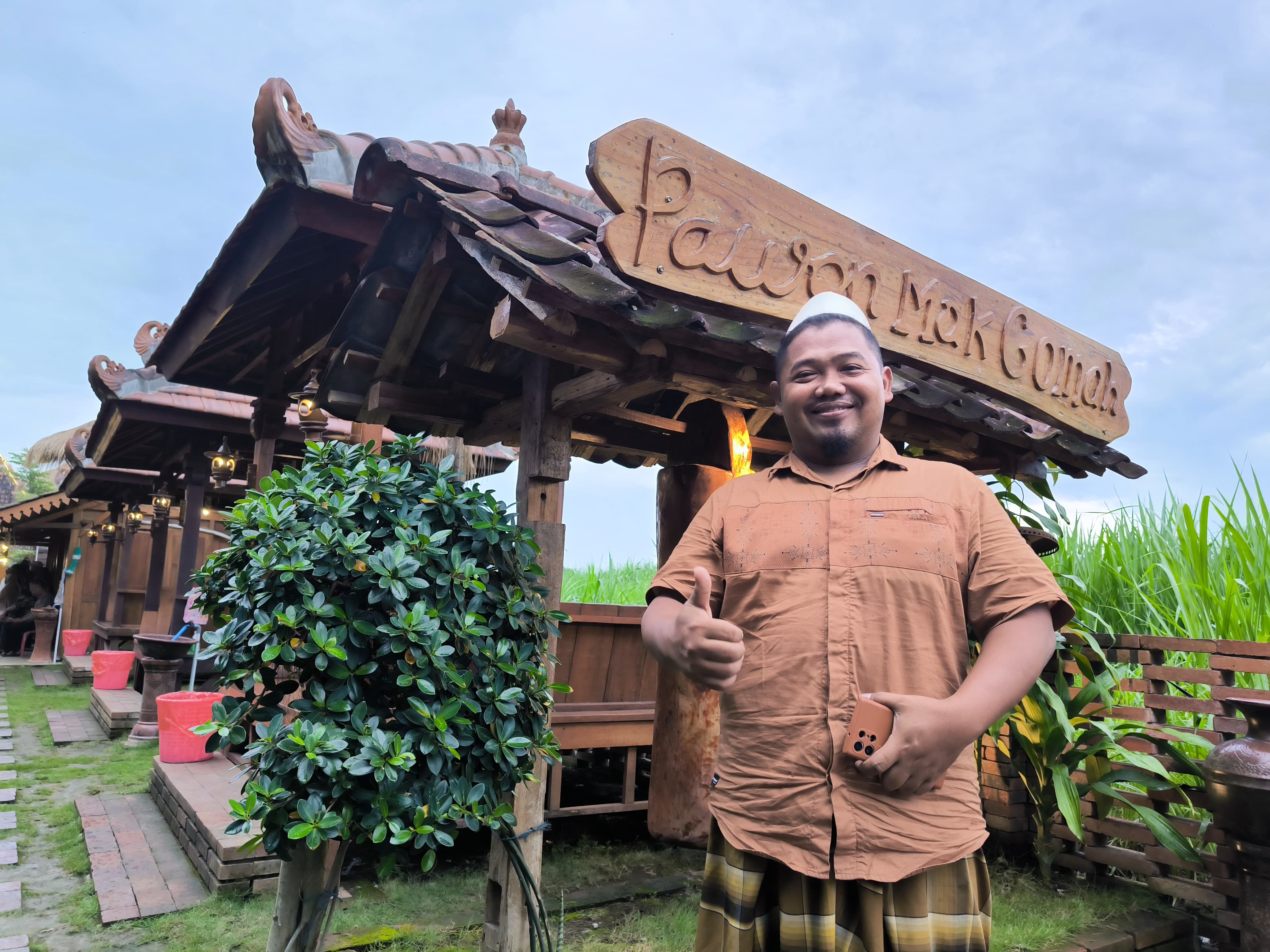 Imam Dahroni, owner Pawon Mak Gomah Kediri.