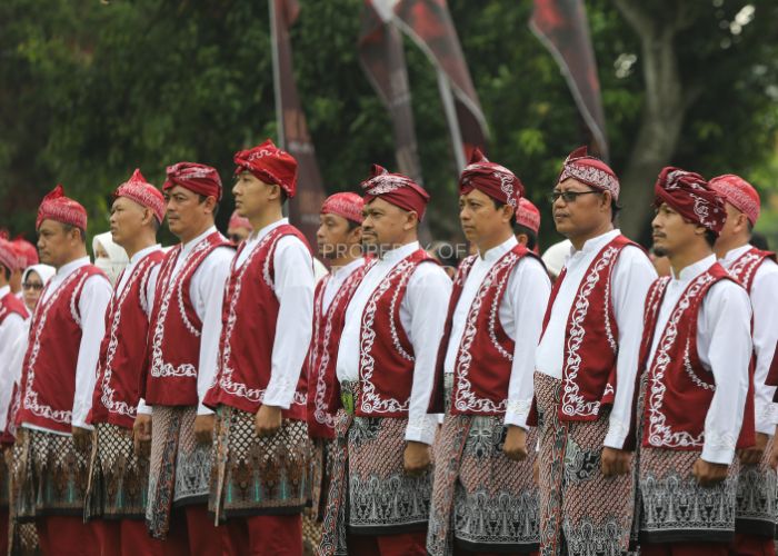 ASN Pemkab Kediri saat mengikuti apel.