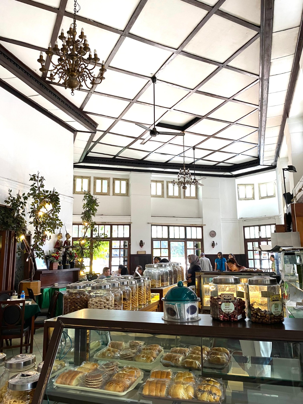 Sejarah Kuliner Legendaris Tokoe Oen Semarang, Sejak 1936 jadi Kuliner Favorit Para Ekspatriat Belanda di Semarang