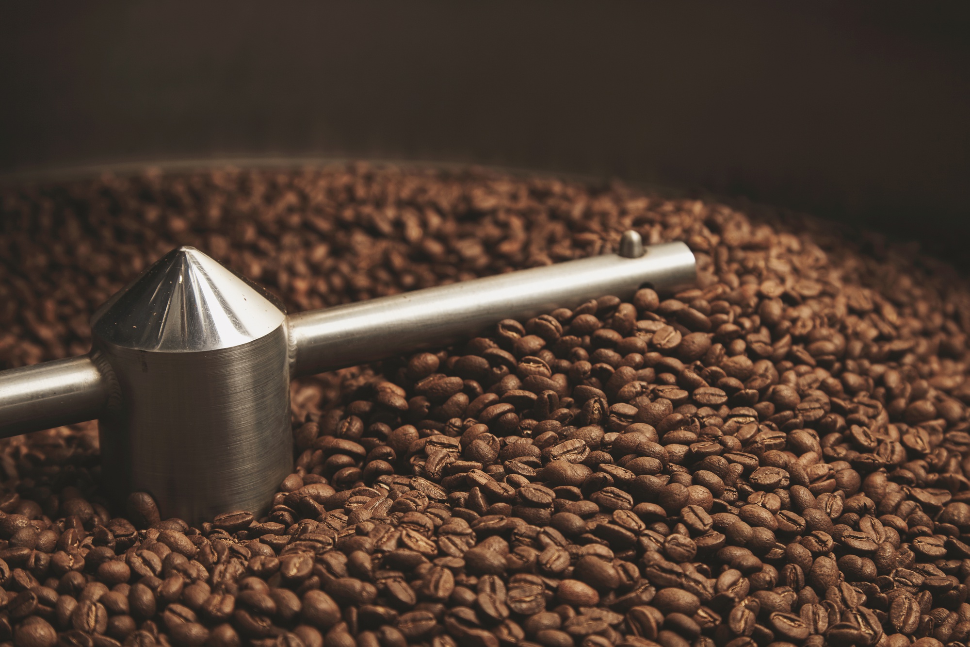 Memanggang kopi yang tepat akan menghasilkan cita rasa kopi yang maksimal (Freepik.com)