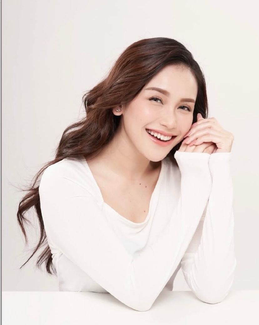 Ayu Ting Ting termasuk selebritis serbabisa.