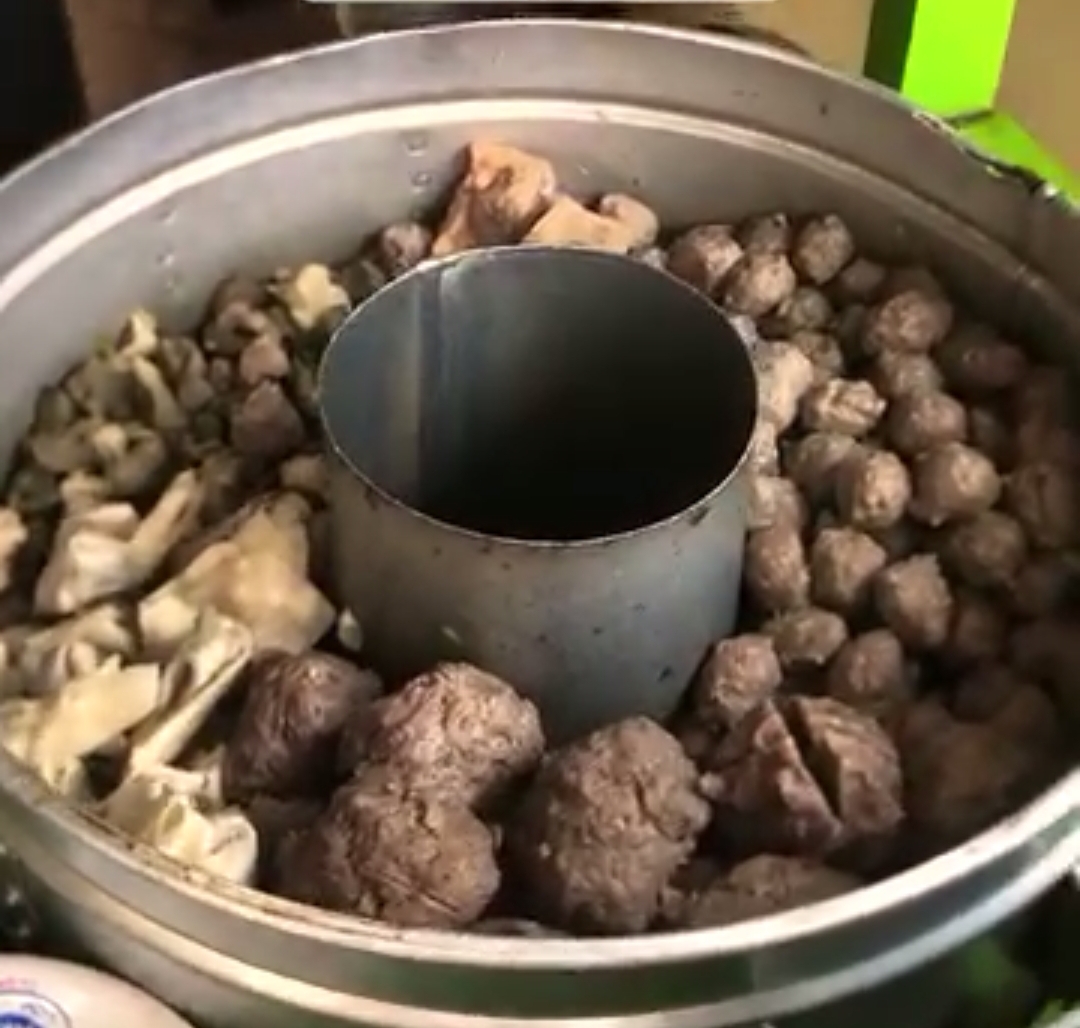 Penampakan bakso urat Pak Kumis