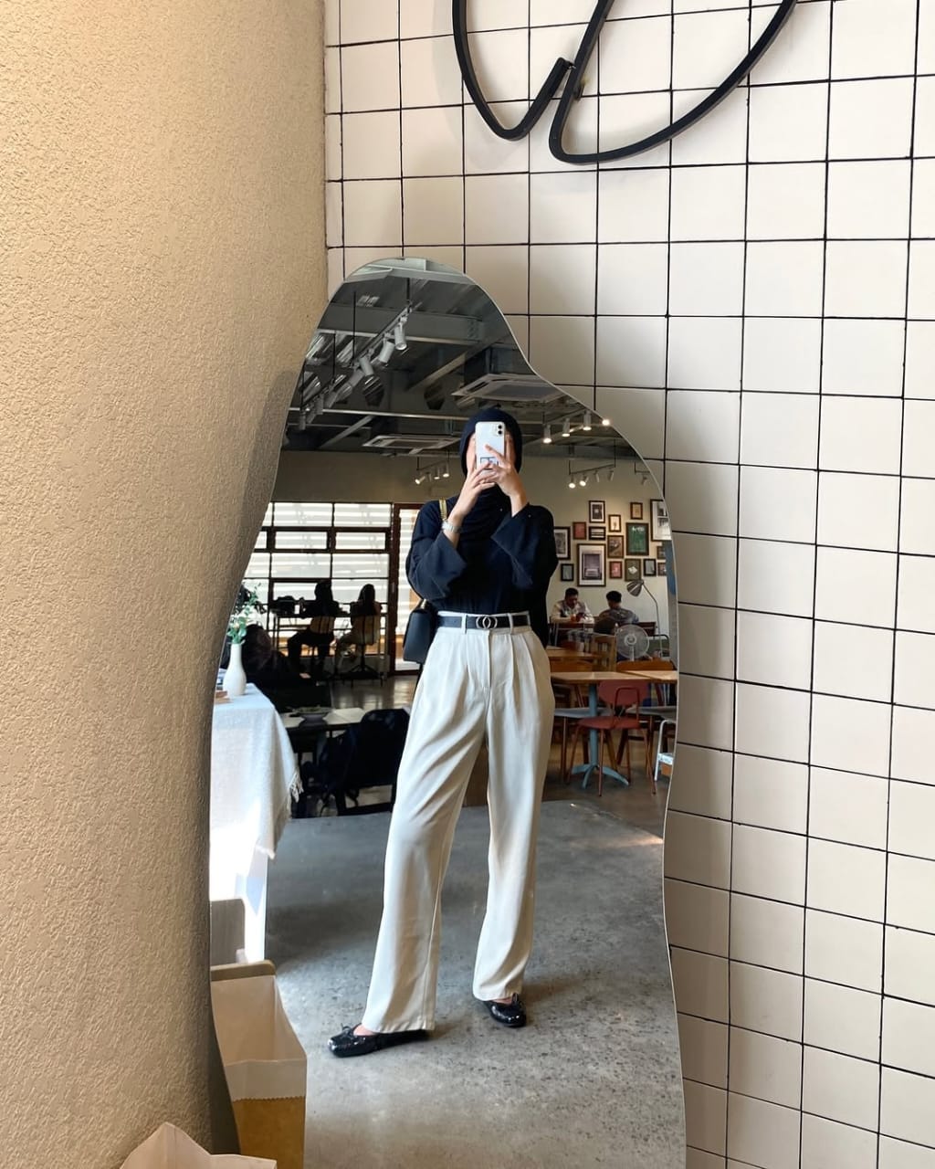 Mengenal Petite Body, Fashion Hacks untuk Wanita Pendek ( sumber : instagram.com - qnadd)