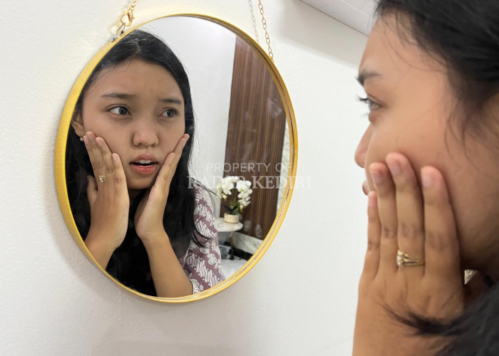 Berkaca saat melihat kulit wajah yang kusam.