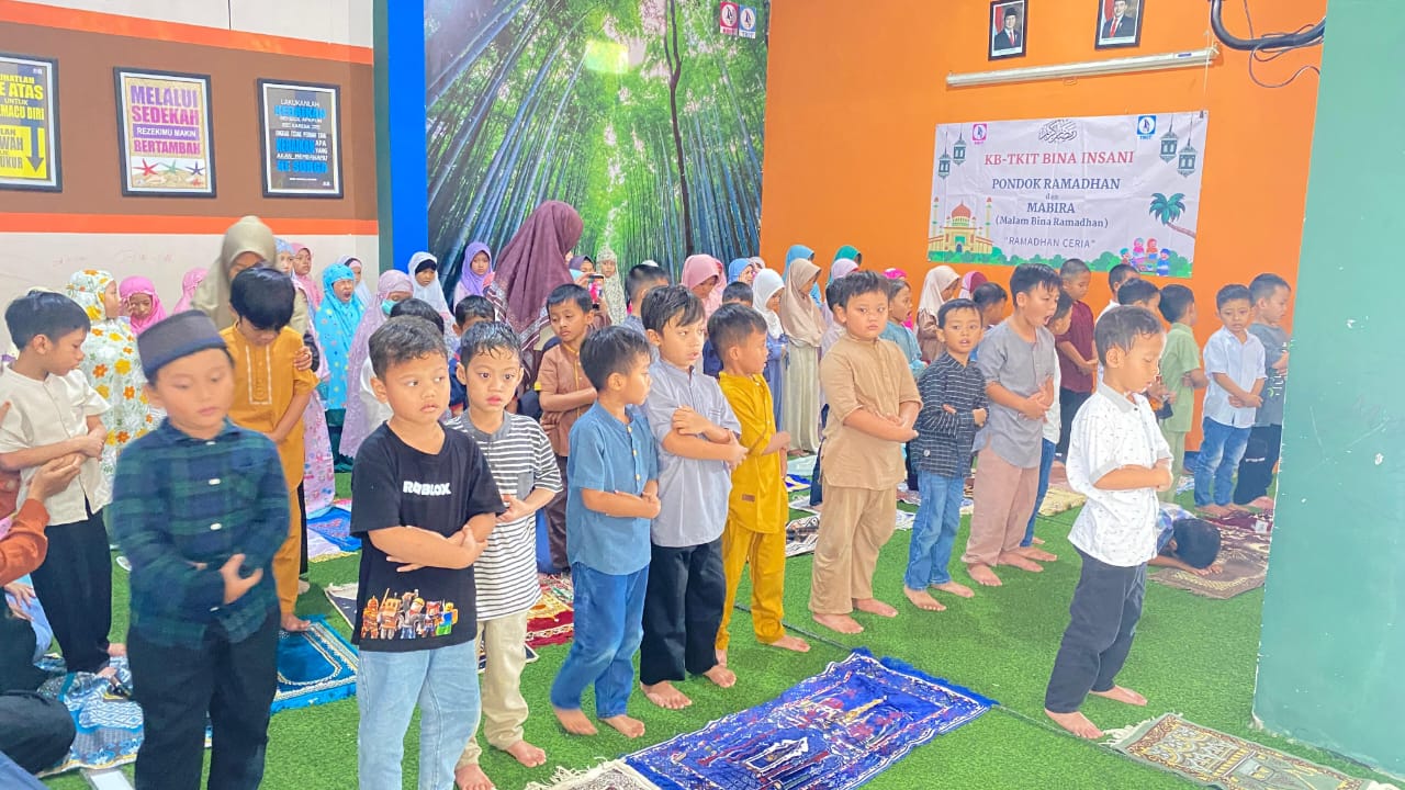 Siswa TKIT Bina Insani Kediri saat mengikut MABIRA.