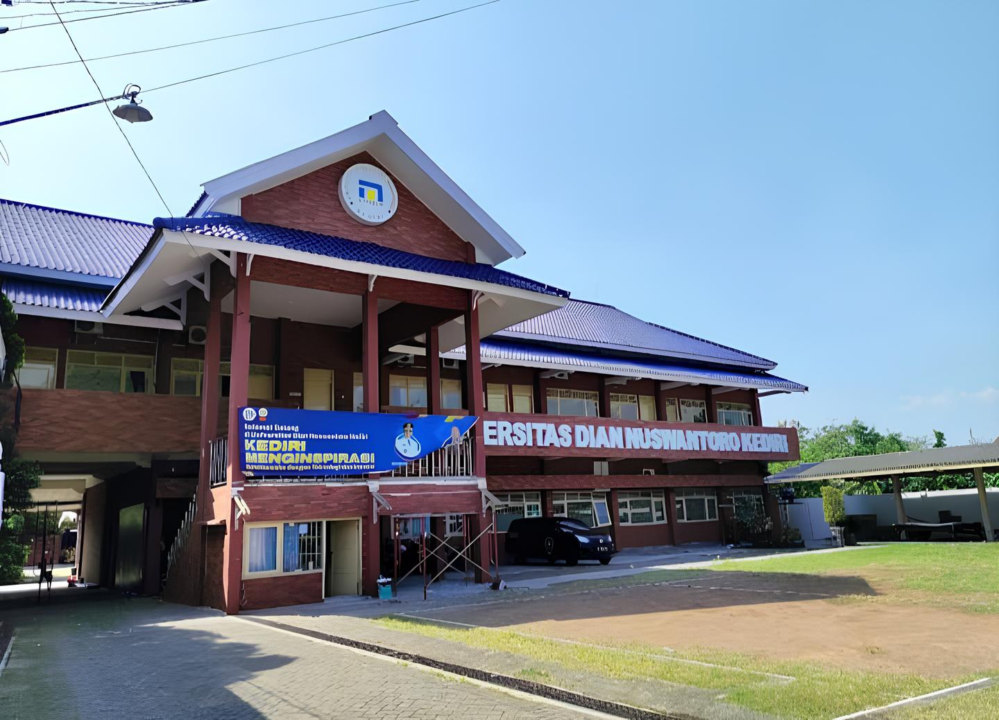Kampus Udinus Kediri