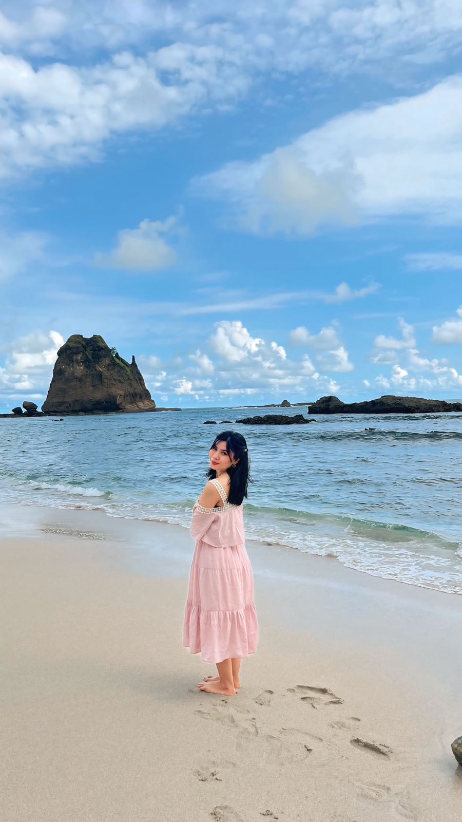 Keindahan Pantai Papuma Jember.