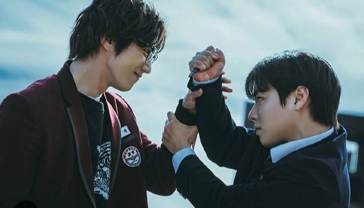 Potongan Scene Weak Hero