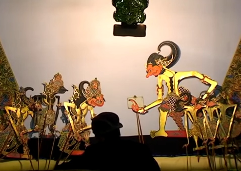 Pagelaran Wayang Kulit Gaya Jawa Timuran ( Youtube Channel Ki Dalang Didik Sasmito Aji )