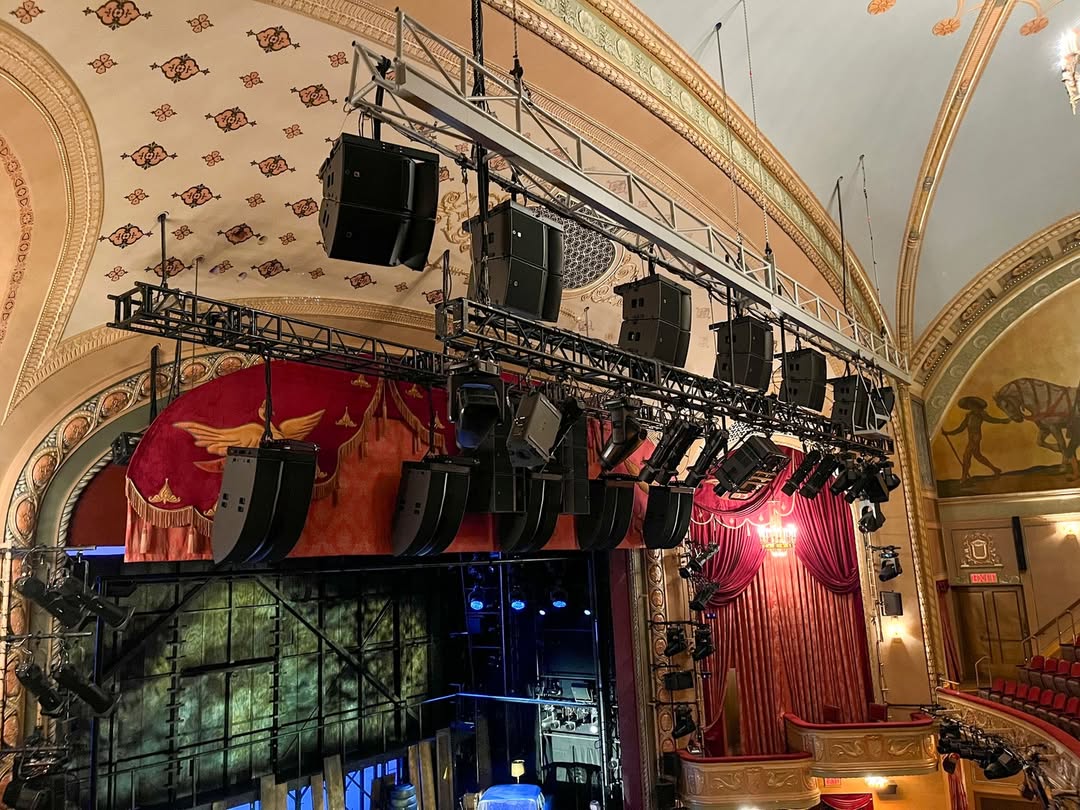 Ilustrasi Sound Sistem Built Up (ig : l-acoustics)